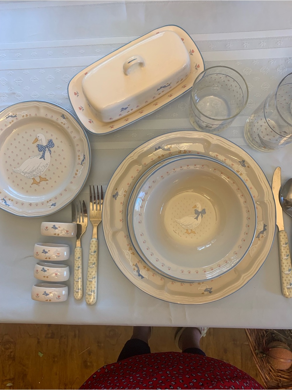 Vintage Tienshan Cream & Light Blue Goose Stonewear Dinnerware Set for 4